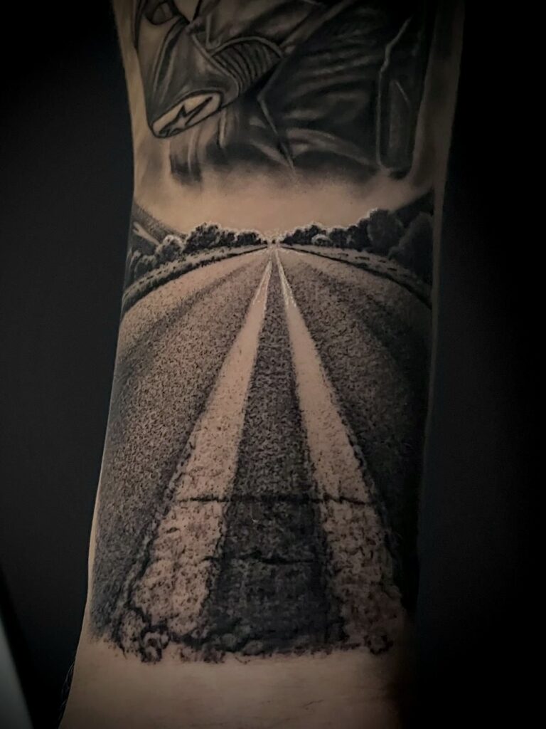 REALISMO BLACK & GREY